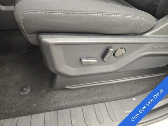 New 2026 Carbonized Gray Metallic Ford XLT image 39