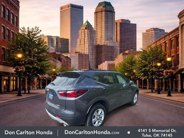 Used 2022 Iron Gray Chevrolet LT image 4