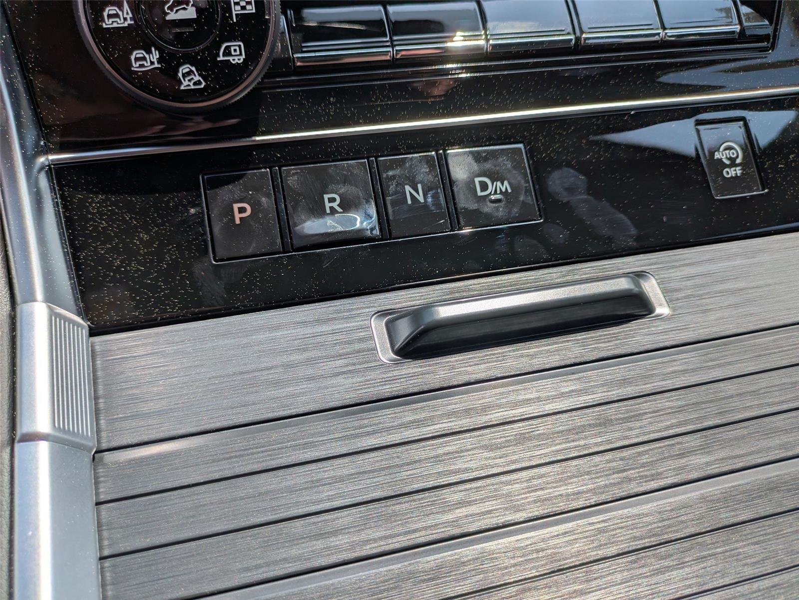 2025 Nissan Armada SL - Photo 23