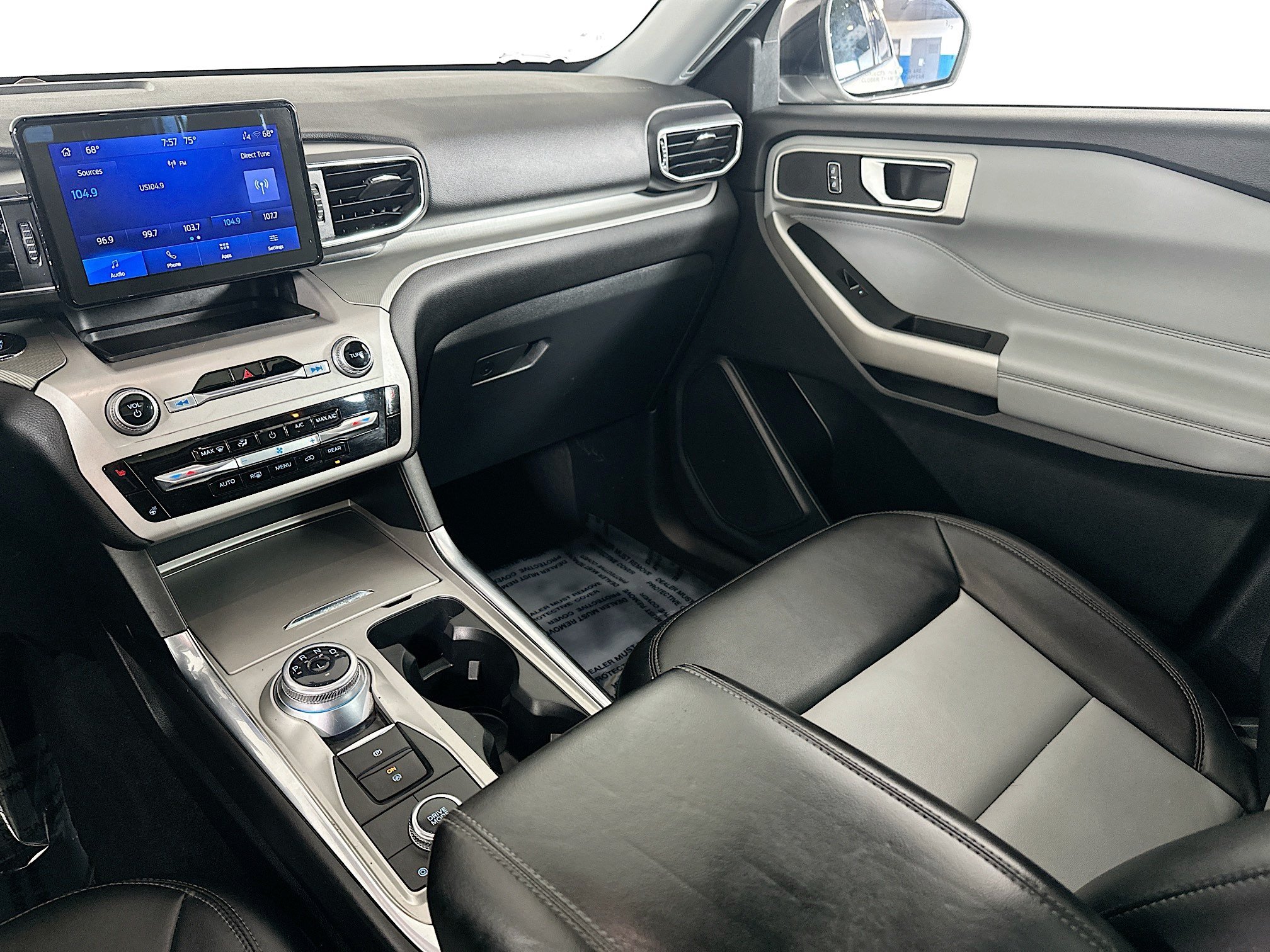 Used 2022 White Metallic Ford XLT image 23