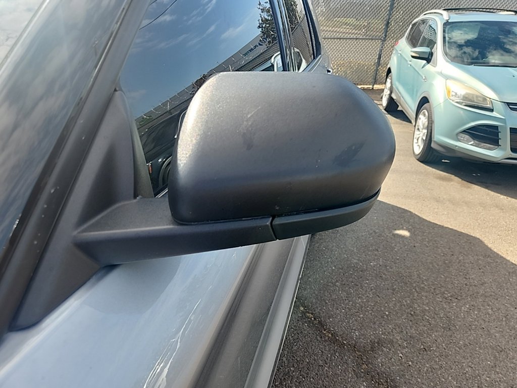 Used 2023 Silver Metallic Ford XLT image 6