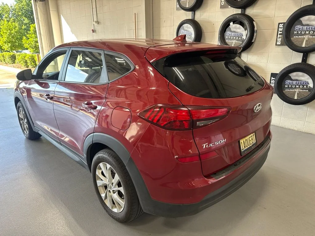 Certified Used 2021 Red Hyundai SE image 4