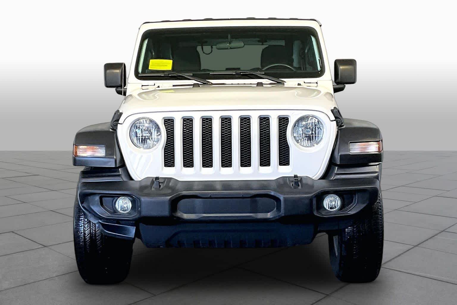Used 2020 Bright White Clearcoat Jeep Sport S image 4