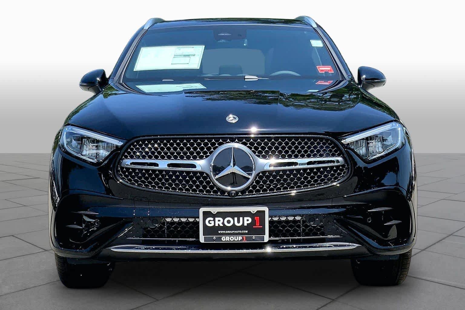 New 2026 Black Mercedes-Benz GLC 300 image 3