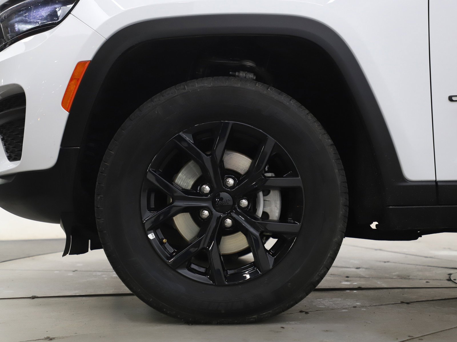 Used 2025 Bright White Clearcoat Jeep Altitude image 32