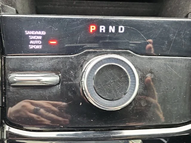 Used 2021 Silver Jeep Limited image 18