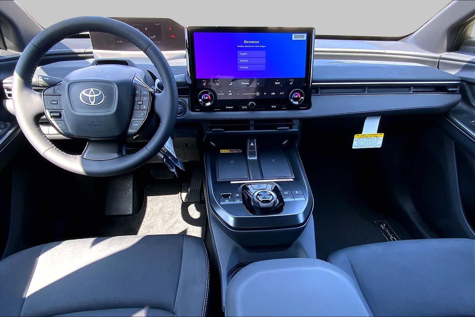 2026 Toyota C-HR XSE - Photo 5