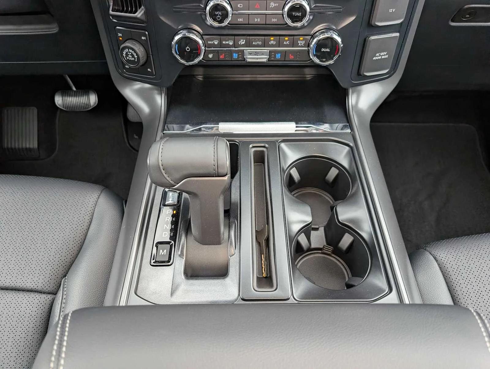 New 2026 Avalanche Ford Lariat® image 13