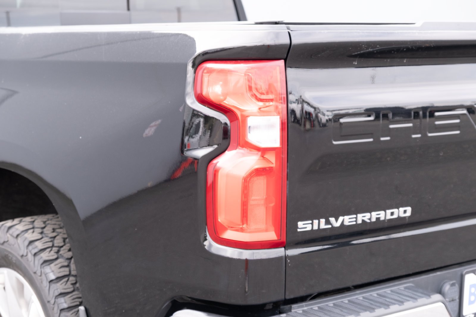 Used 2021 Black Chevrolet LTZ image 26