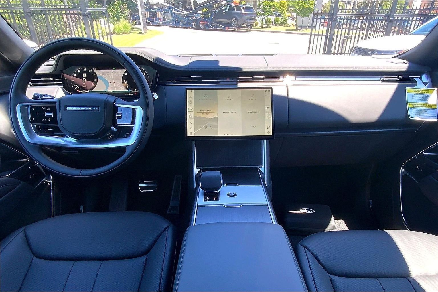 New 2026 Carpathian Grey Land Rover SE image 5