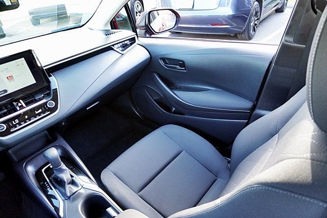 Used 2026  Toyota LE image 19