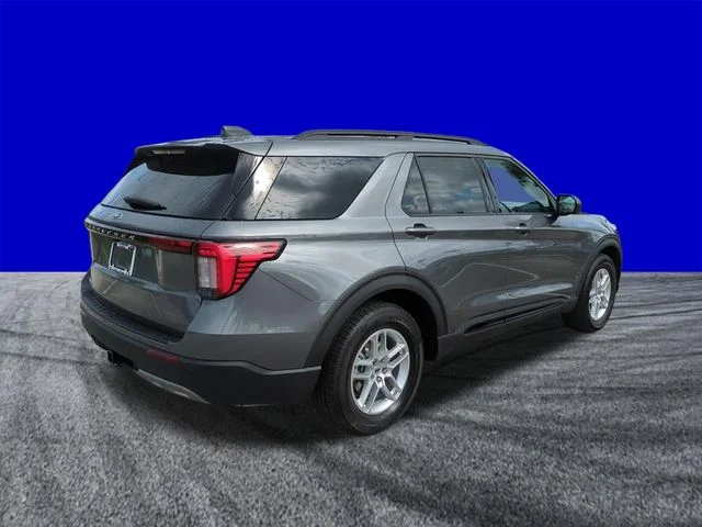 New 2026 Carbonized Gray Metallic Ford Active image 4