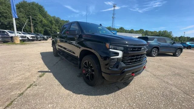 Used 2023 Black Chevrolet RST image 2