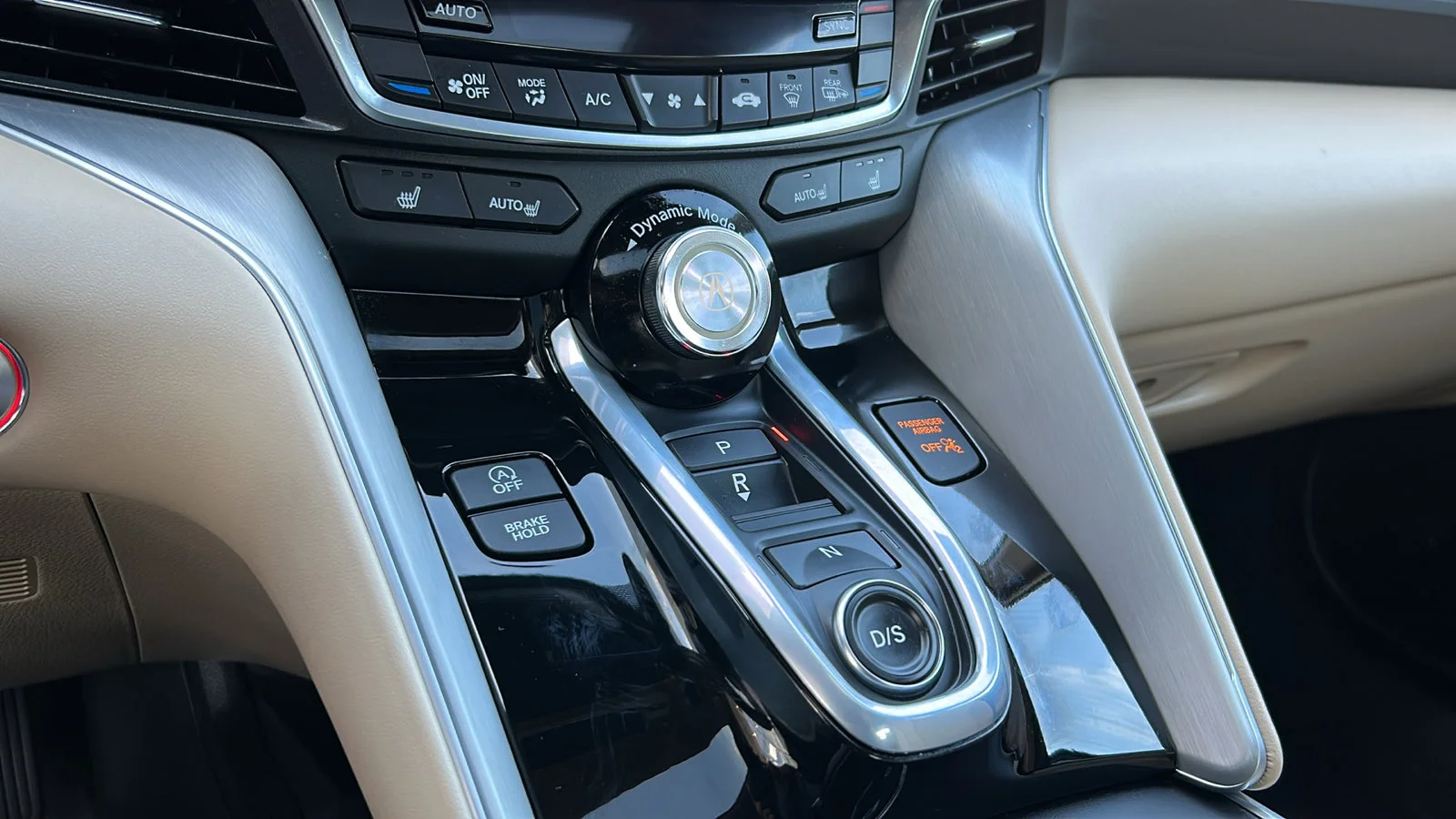 Certified Used 2025 Platinum White Pearl Acura TECH image 43