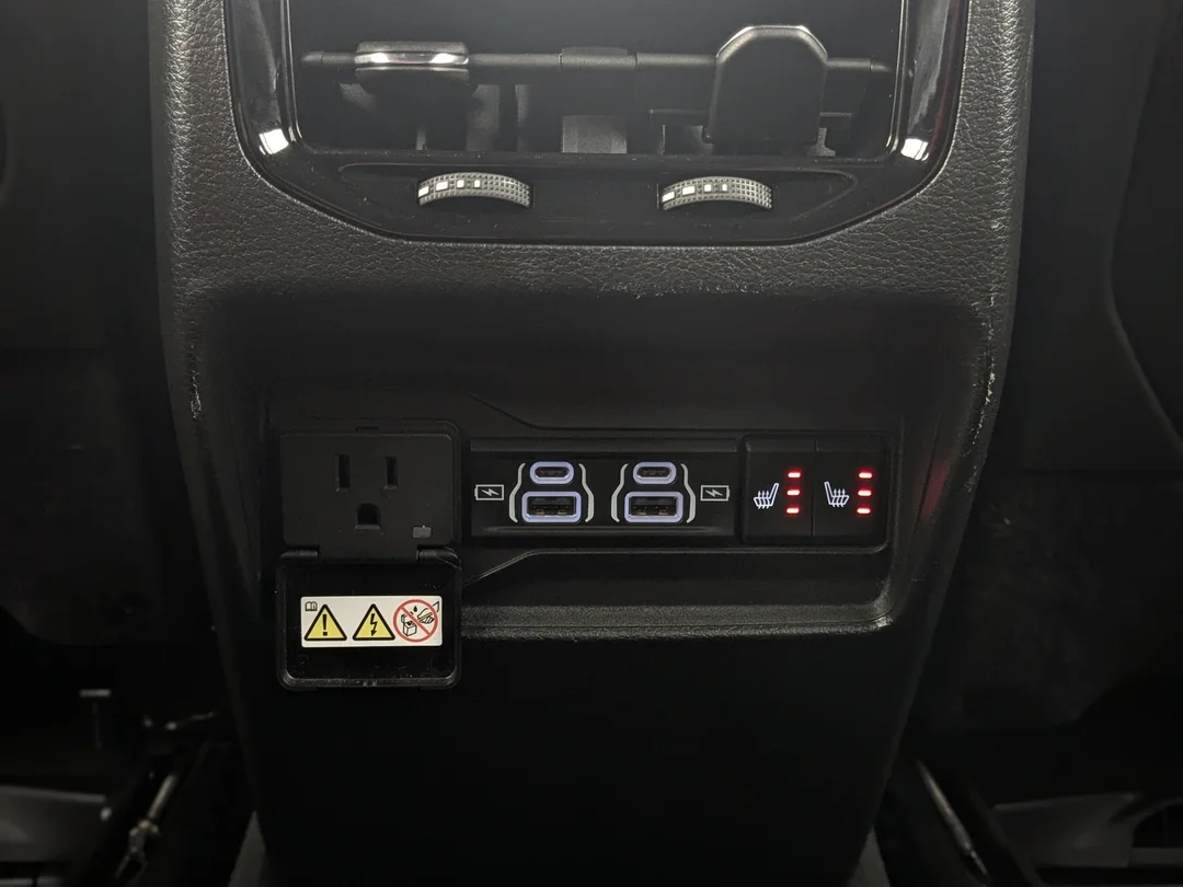 Certified Used 2024 White Jeep Limited - - 4x4 - Luxury Grp II - Safety Grp - Capri Leather - Dual-Pane Sunroof & More! image 28