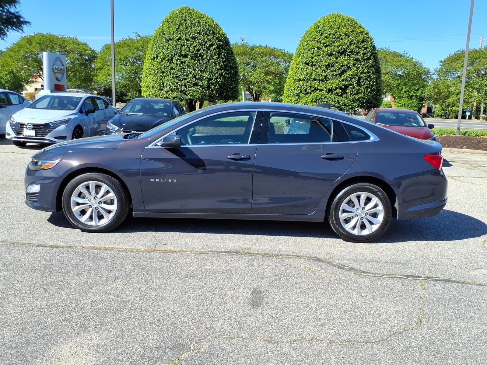Used 2025 Night Shade Metallic Chevrolet LT image 3