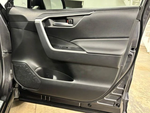 Certified Used 2025 MAGNETIC GRAY MET. Toyota  image 23