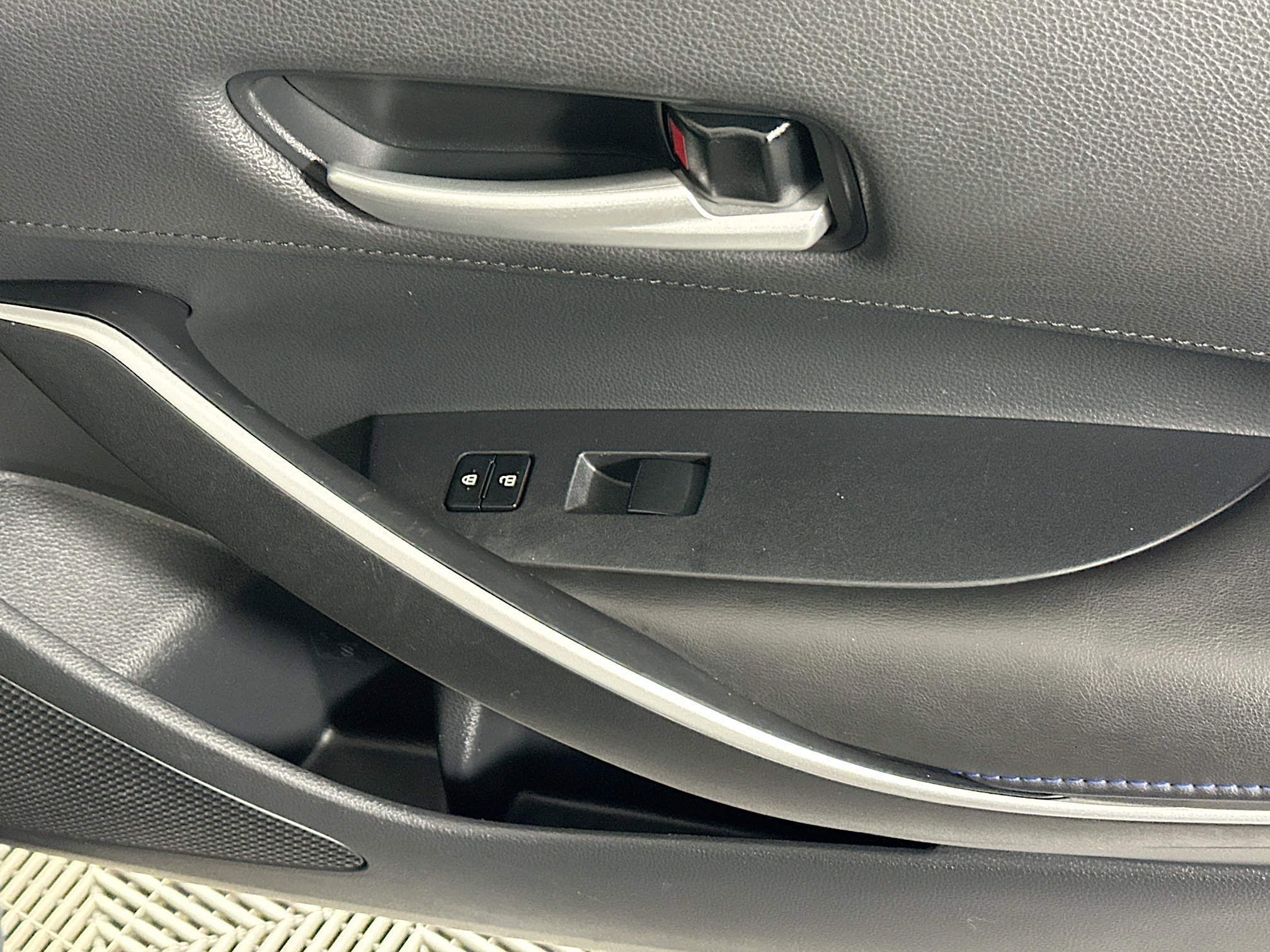 Used 2020 Black Sand Pearl Toyota SE image 28