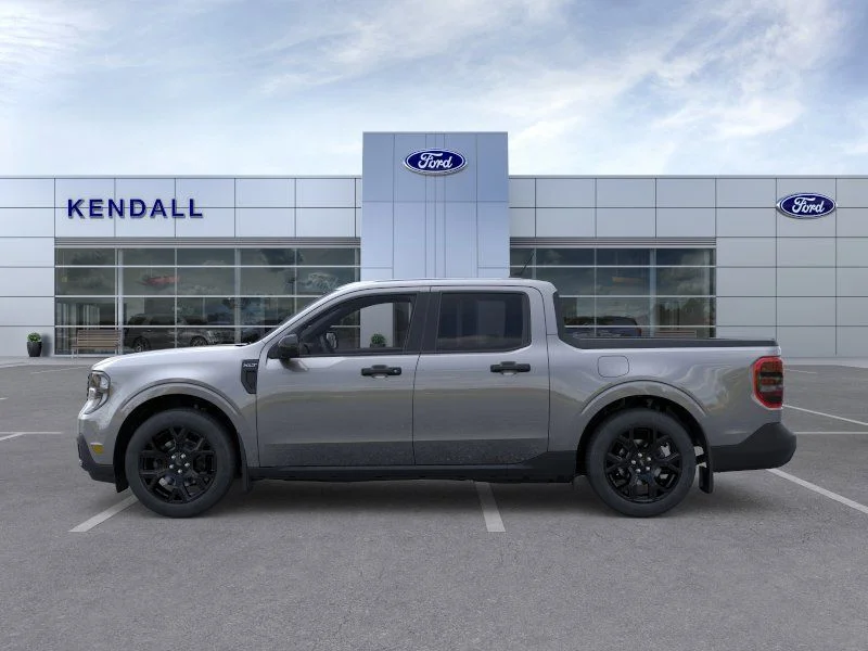 Used 2025 Gray Ford XLT image 3
