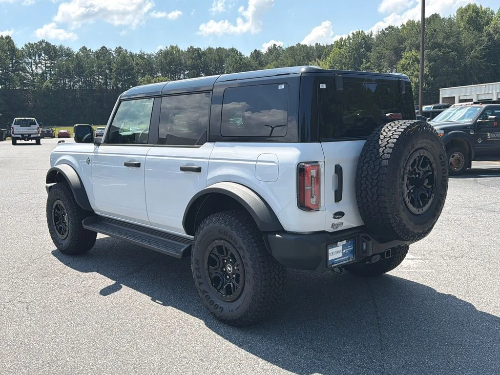 New 2025 White Ford Outer Banks image 5