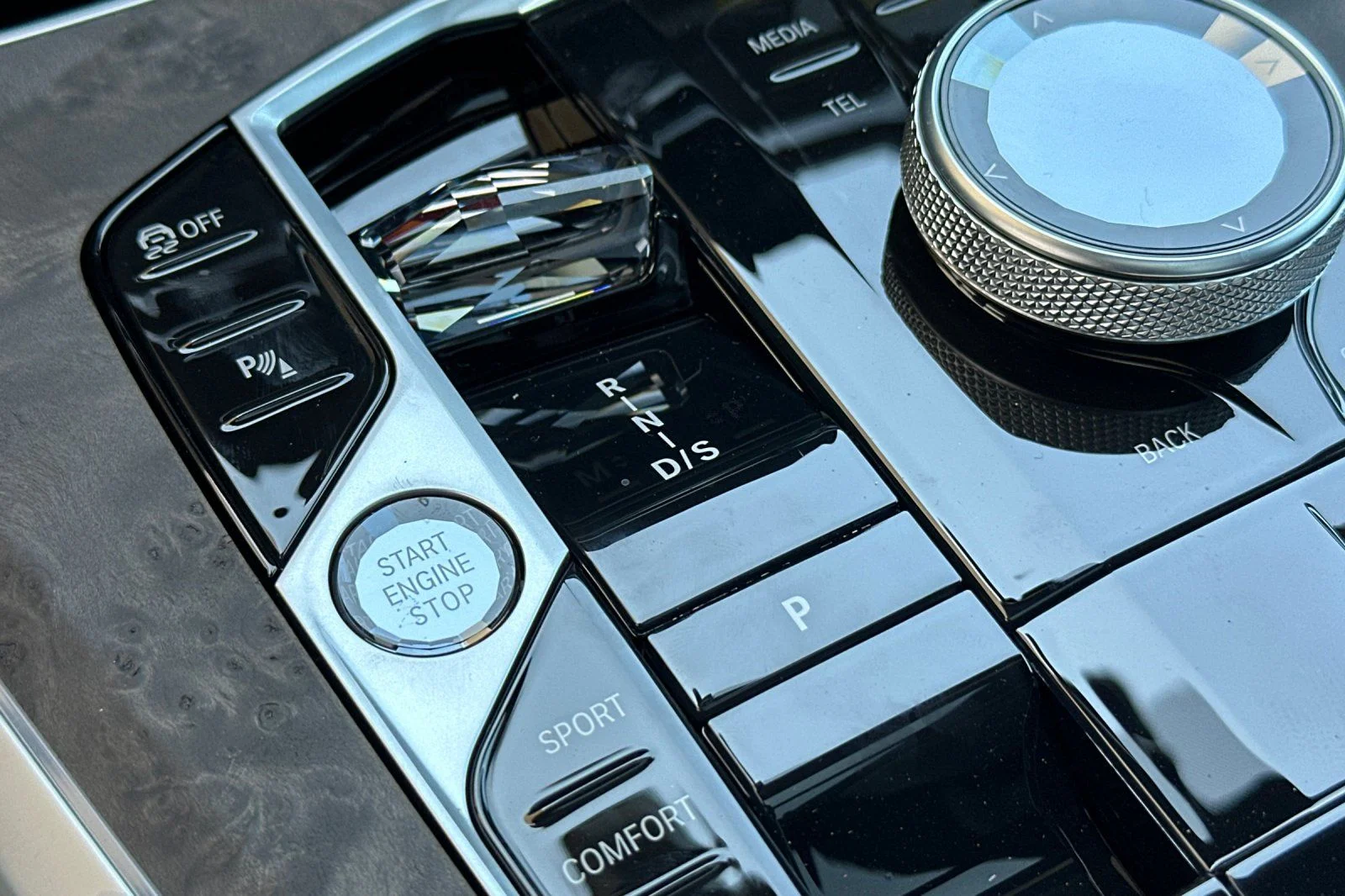 New 2026 Black Sapphire Metallic BMW xDrive40i image 19