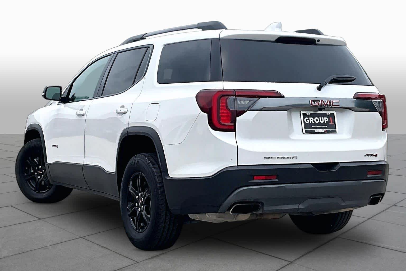 Used 2023 White Frost Tricoat GMC AT4 image 12