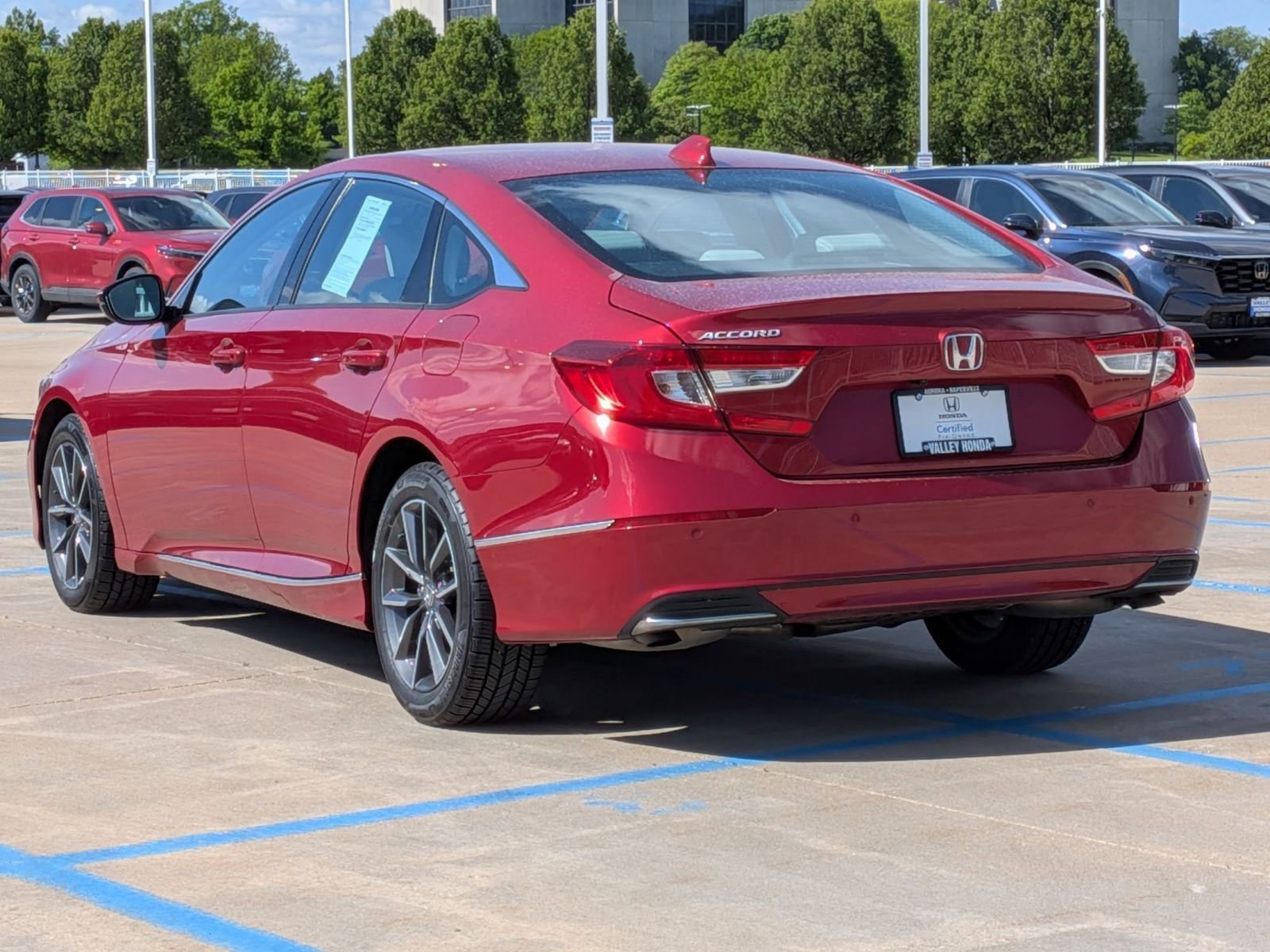 2022 Honda Accord EX-L - Photo 8