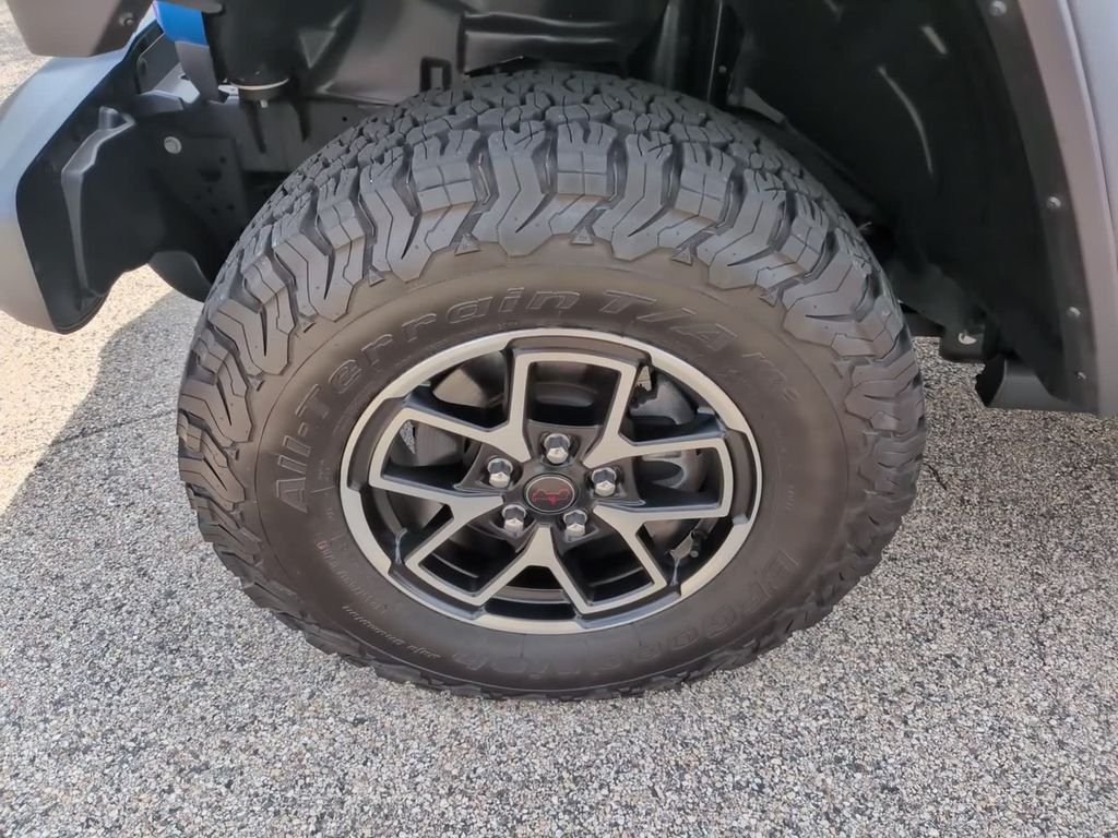 Used 2025 Blue Jeep Rubicon image 13