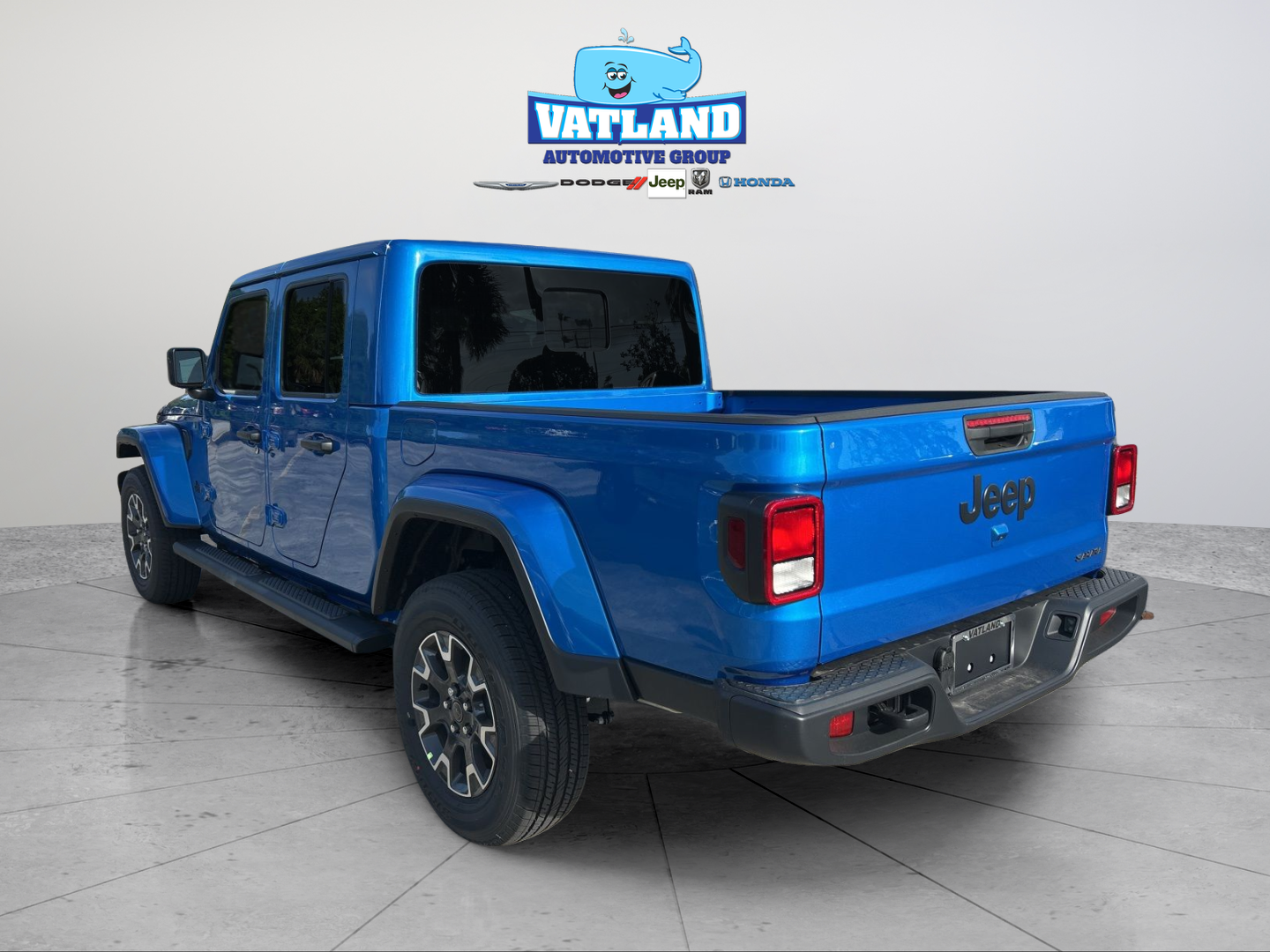 New 2026 Hydro Blue Pearl-Coat Exterior Paint Jeep Sahara image 3