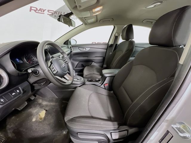 2021 Kia Forte LXS - Photo 10