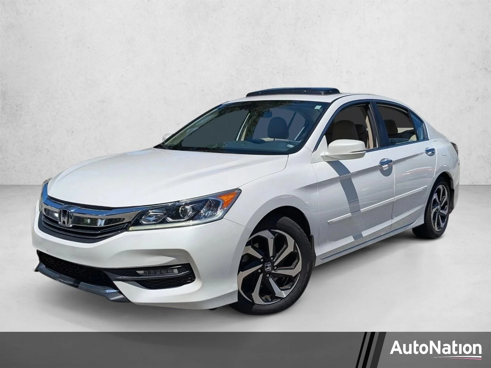 2017 Honda Accord EX-L CVT Navi w/Honda Sensing PZEV's photo