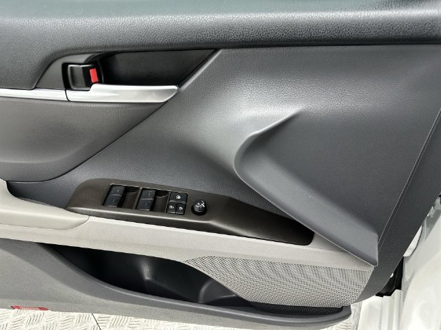 2023 Toyota Camry LE - Photo 13
