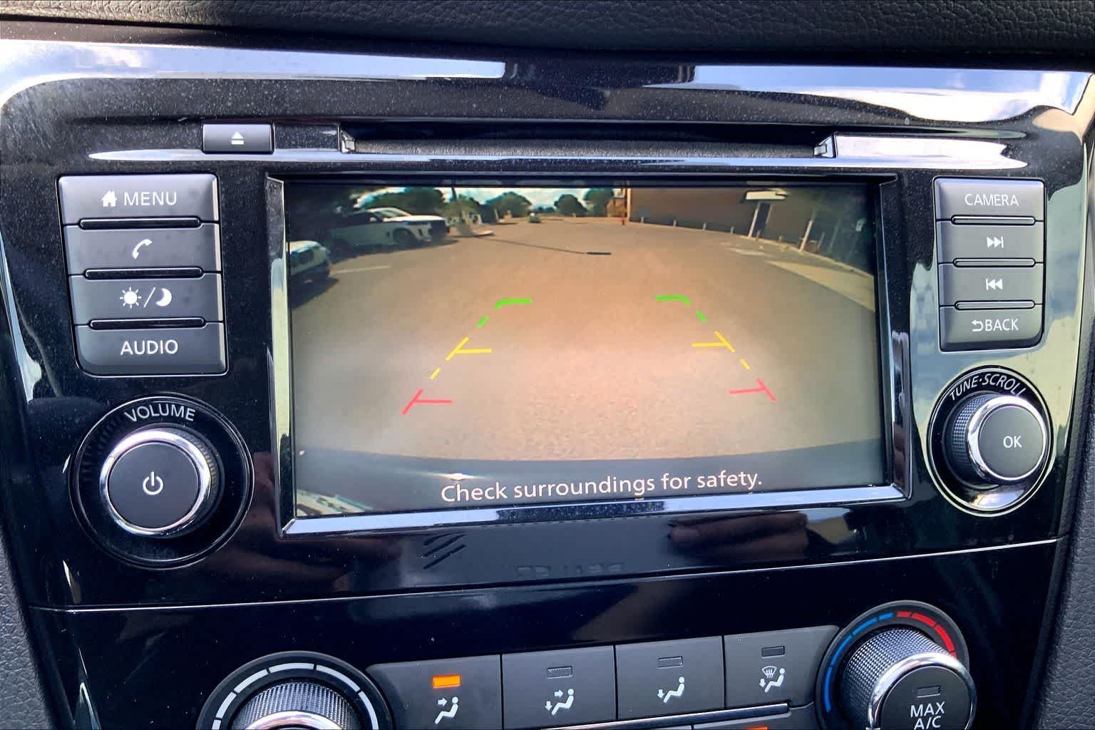 Used 2020 Magnetic Black Pearl Nissan S image 25