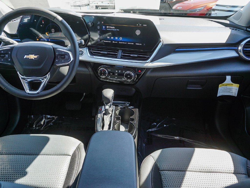2026 Chevrolet Trax LT - Photo 14
