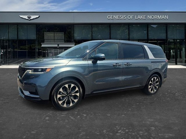 2023 Kia Carnival EX
