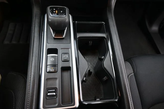 Used 2025 Blue Nissan SV image 17