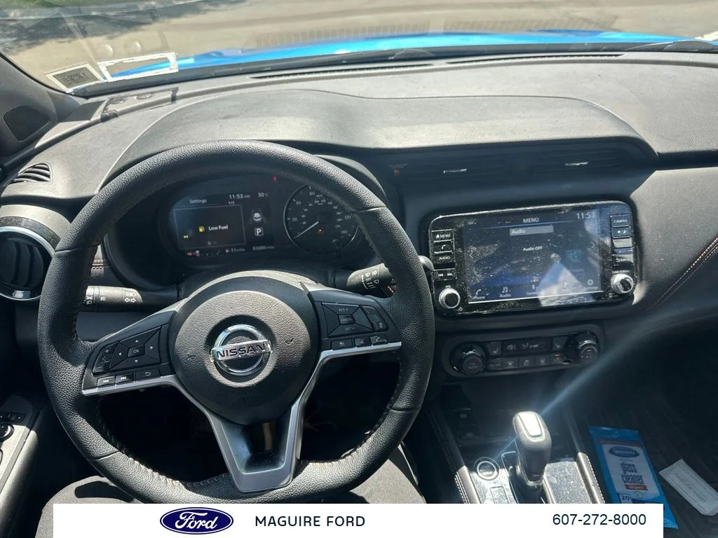 Used 2021  Nissan SR image 17