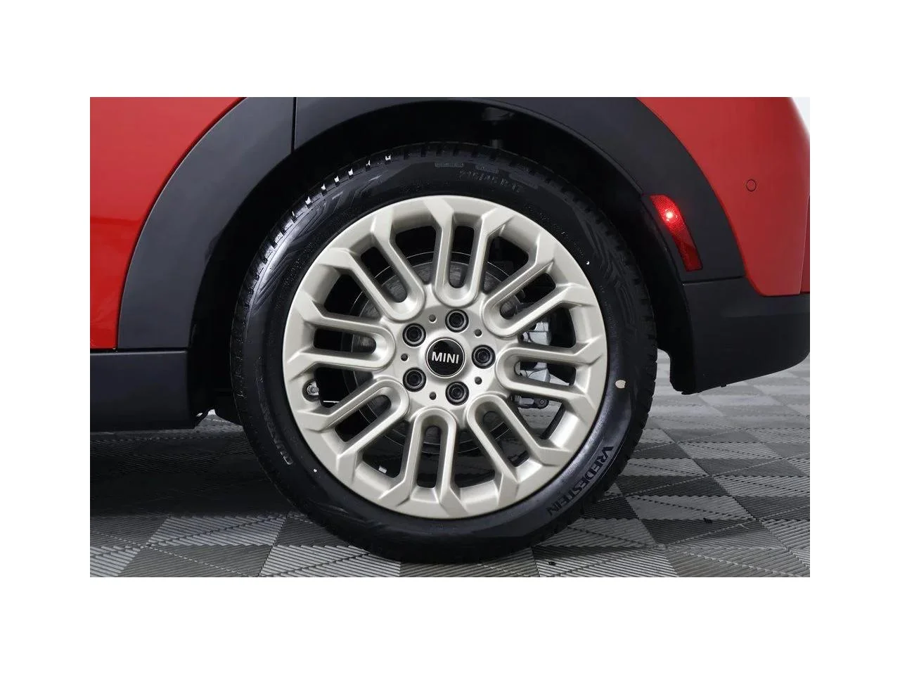 New 2026 Chili Red II MINI ICONIC image 10