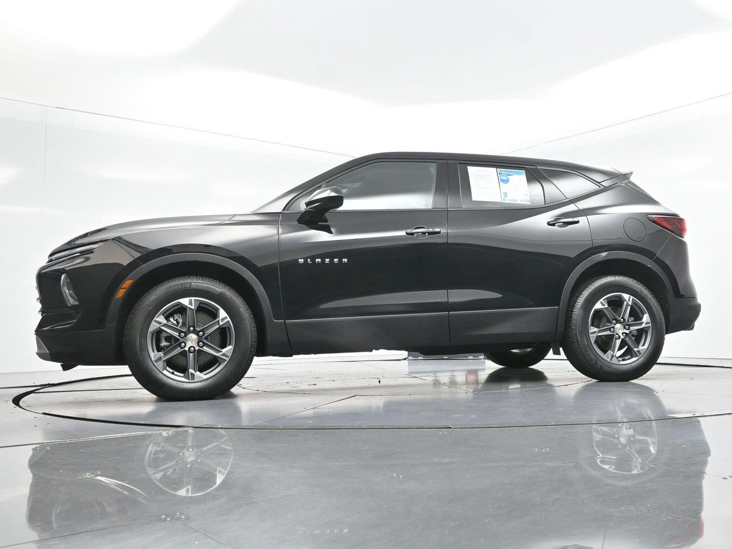 Used 2025 Black Chevrolet 2LT image 51
