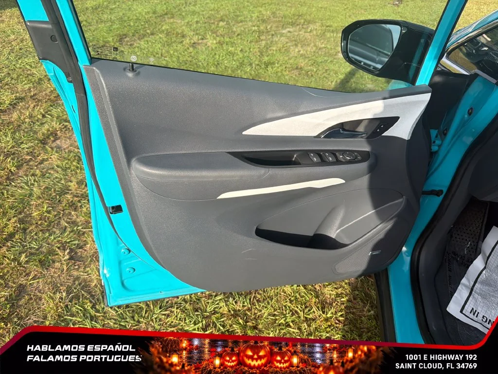 Used 2021 OASIS BLUE Chevrolet Premier image 12