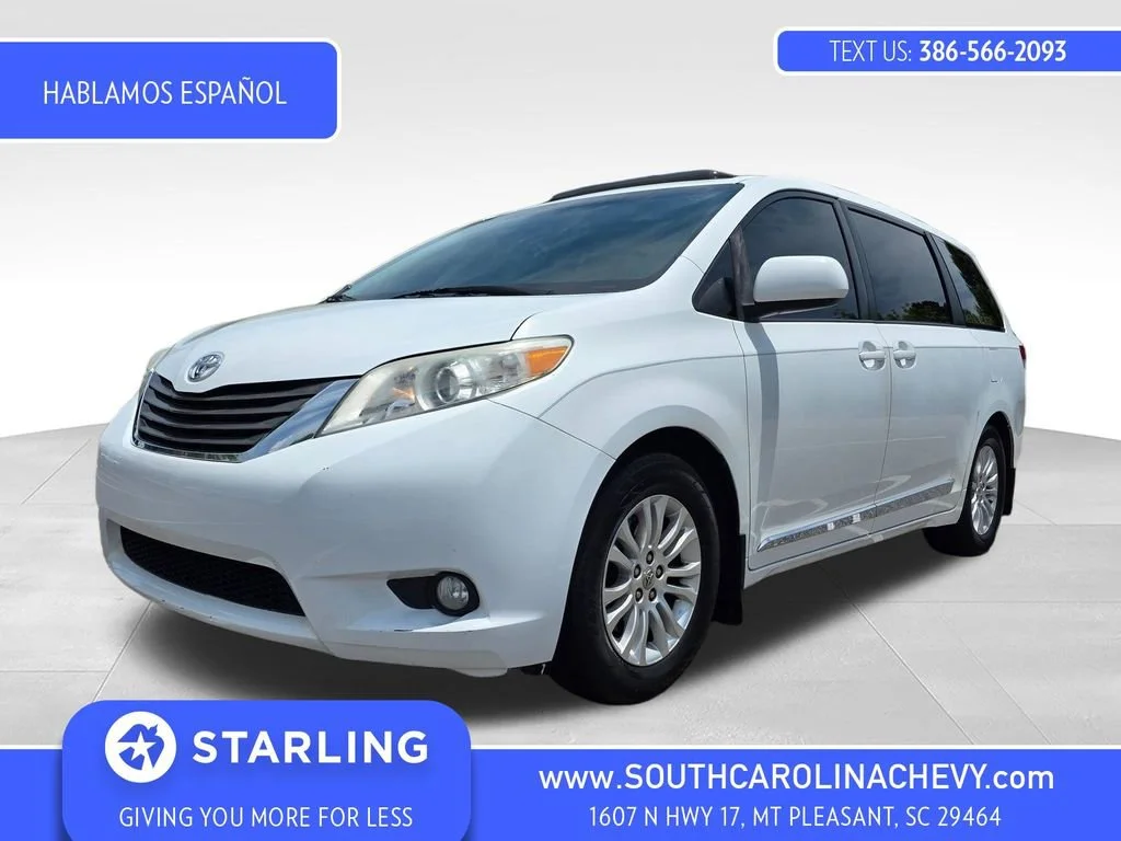 Used 2011  Toyota XLE AAS image 1