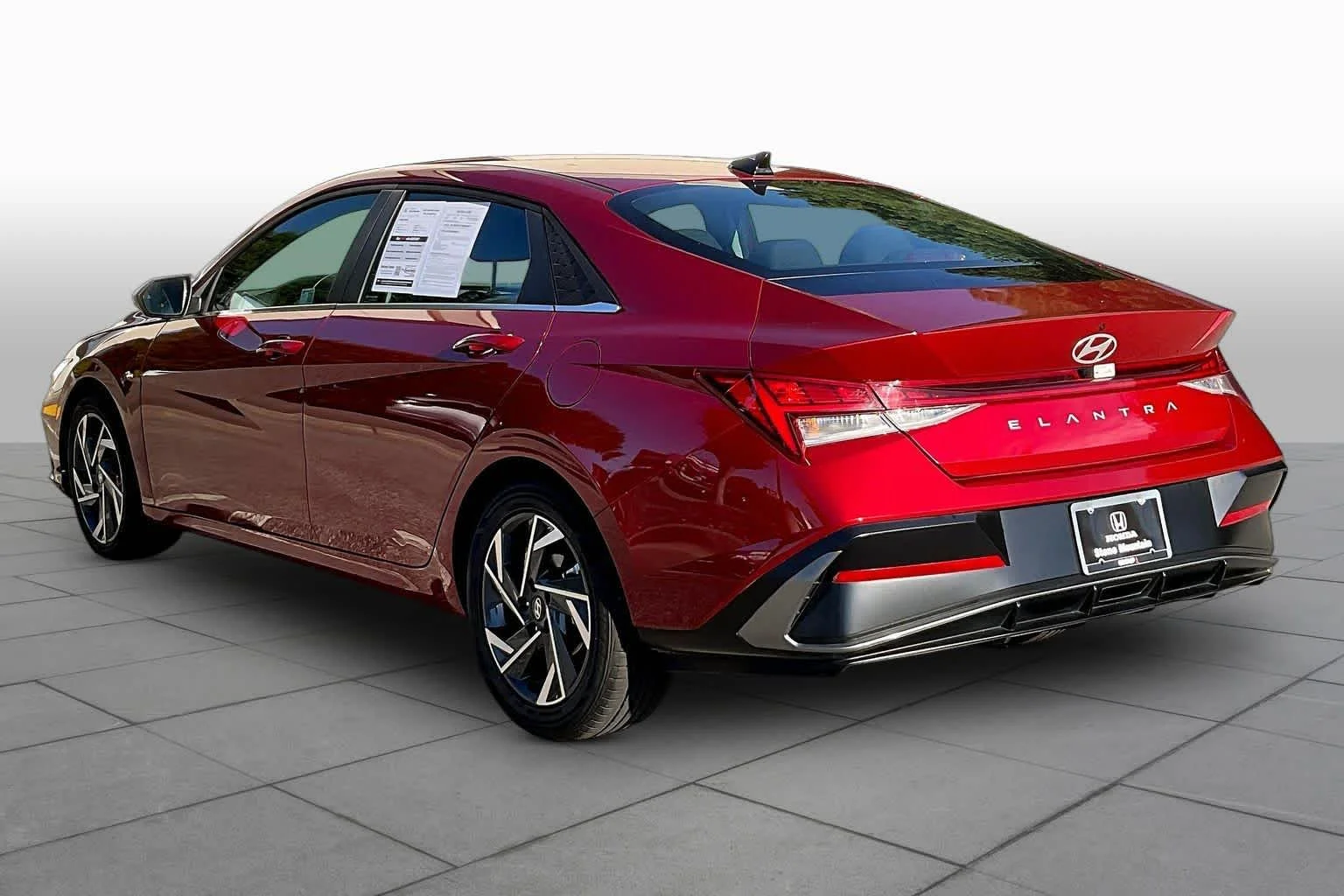 Used 2025 Ultimate Red Hyundai SEL Convenience image 12