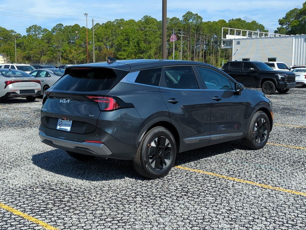 New 2026 Gravity Gray Kia LX image 7