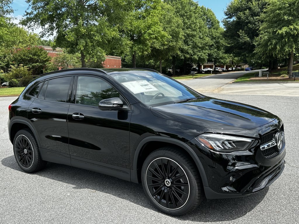 New 2026 Night Black Mercedes-Benz GLA 250 image 39