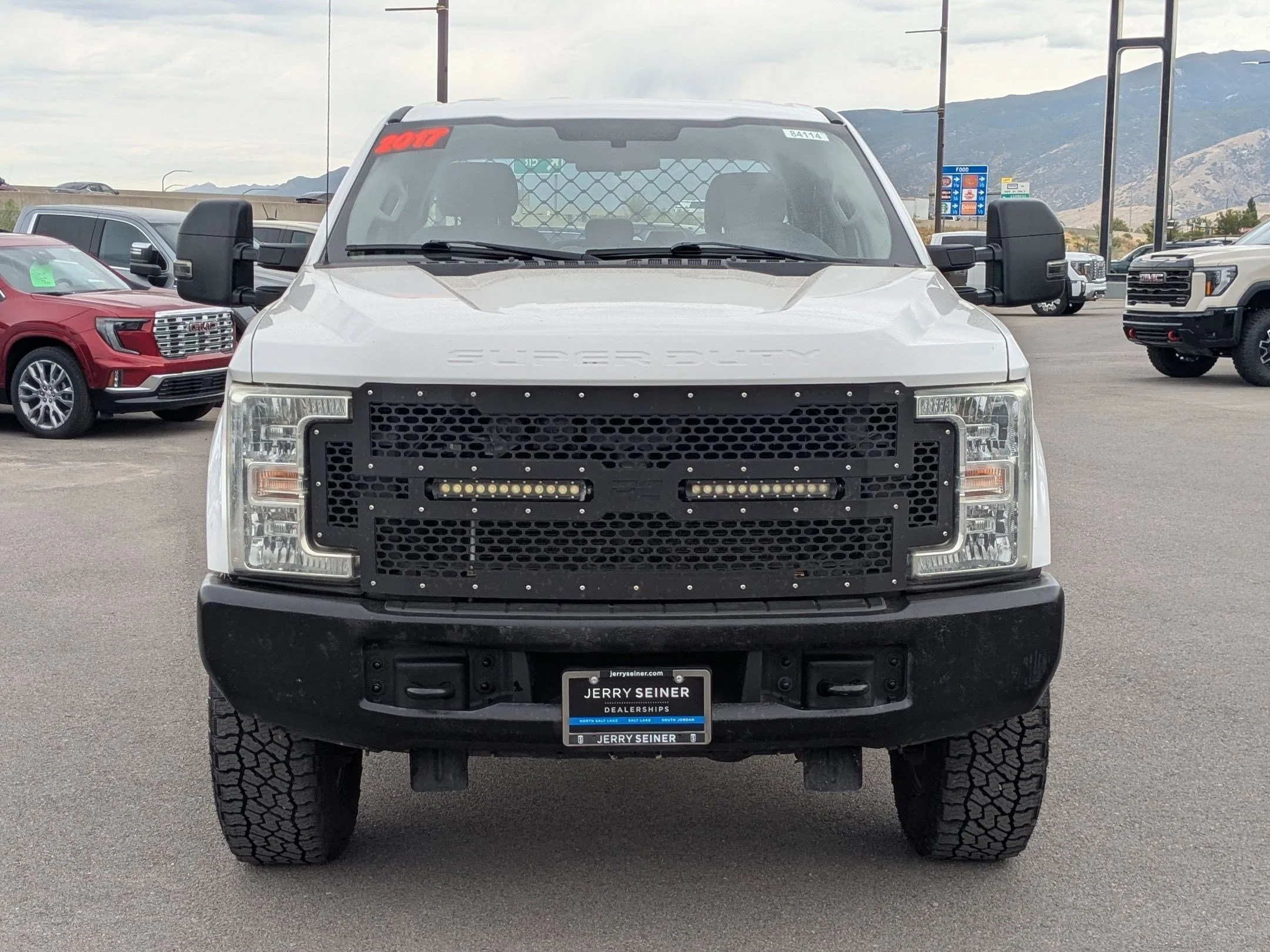Used 2017 Oxford White Ford XL image 8