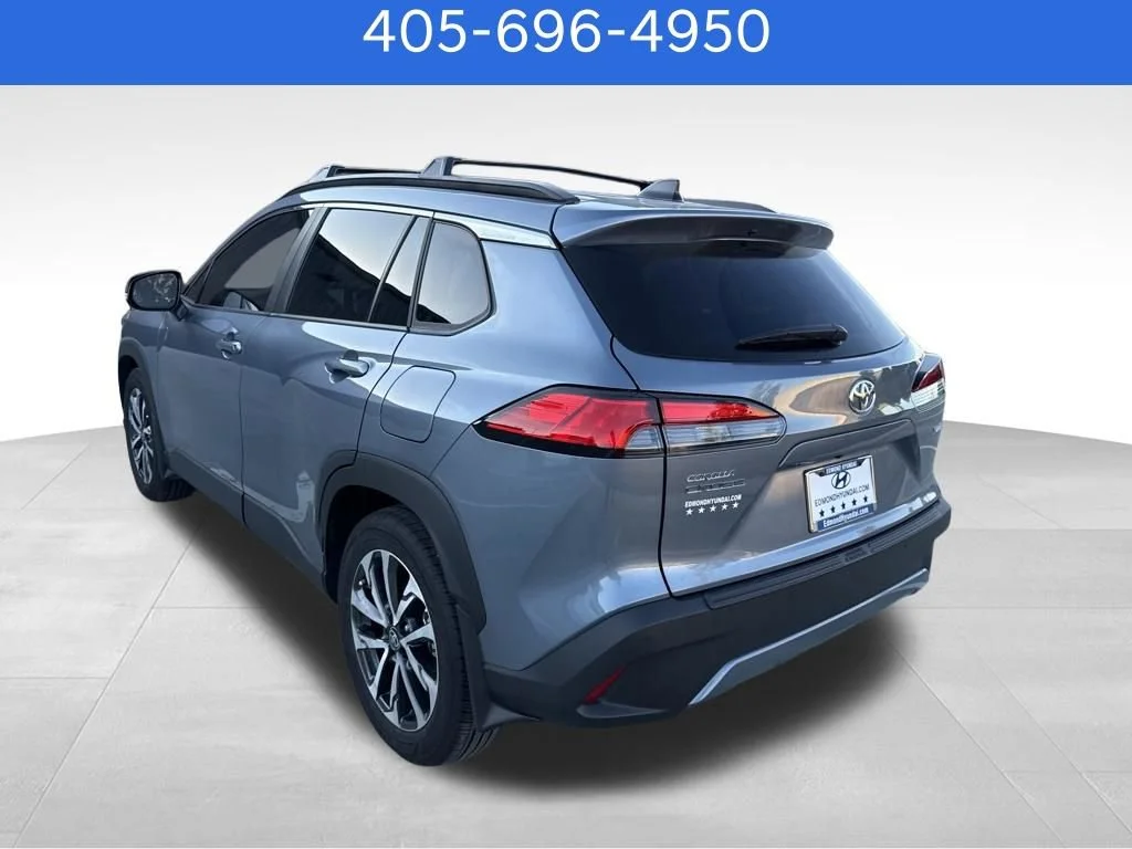 Pre-Owned 2025 Toyota Corolla Cross XLE