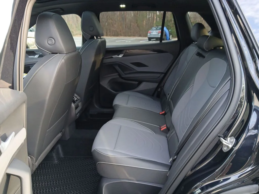 New 2026 Black Volkswagen 2.0T SE R-Line Black image 24