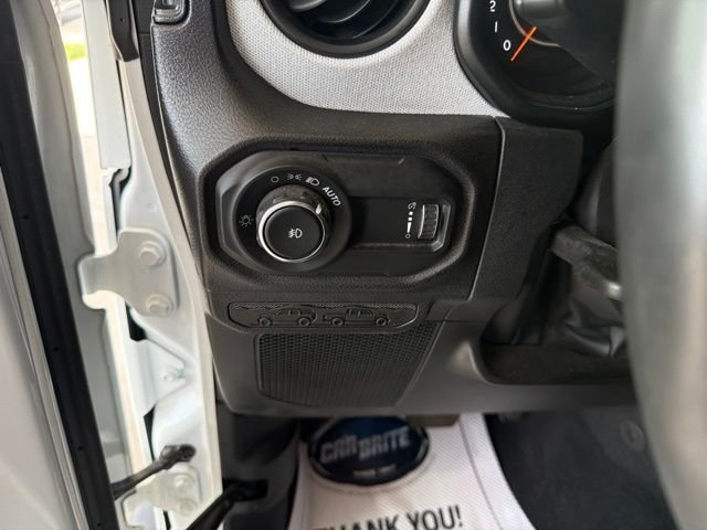 Used 2024 White Jeep Sport S image 12