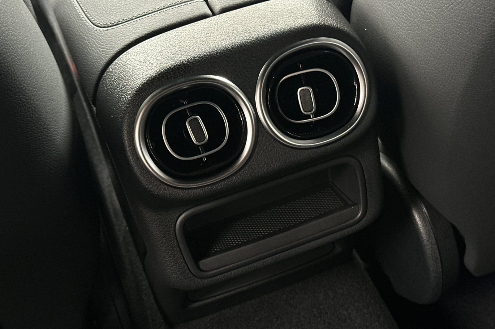 2026 Mercedes-Benz GLC Base - Photo 24