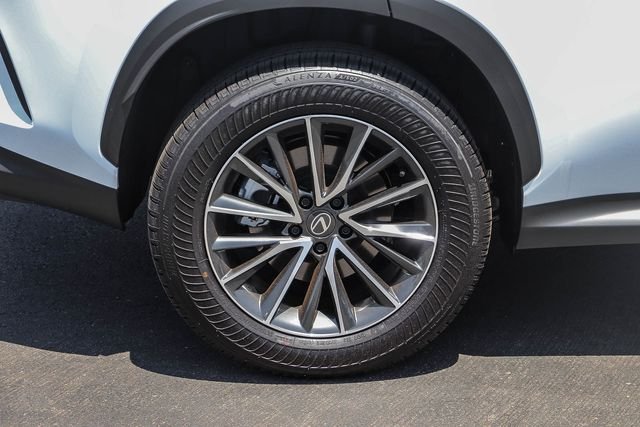 2026 Lexus NX 450h+ Premium - Photo 9